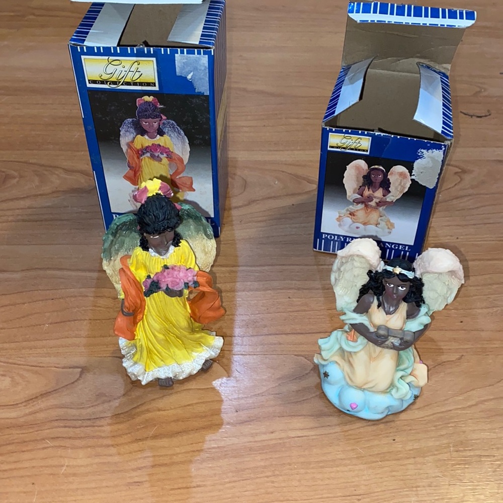 Very beautiful vintage set of Angels gift collection figurines